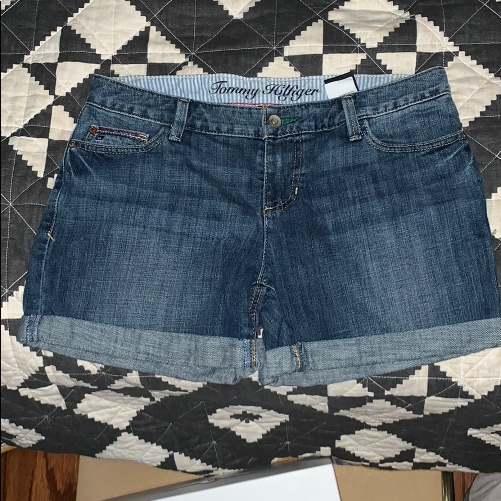 Tommy Hilfiger size 4 jean shorts